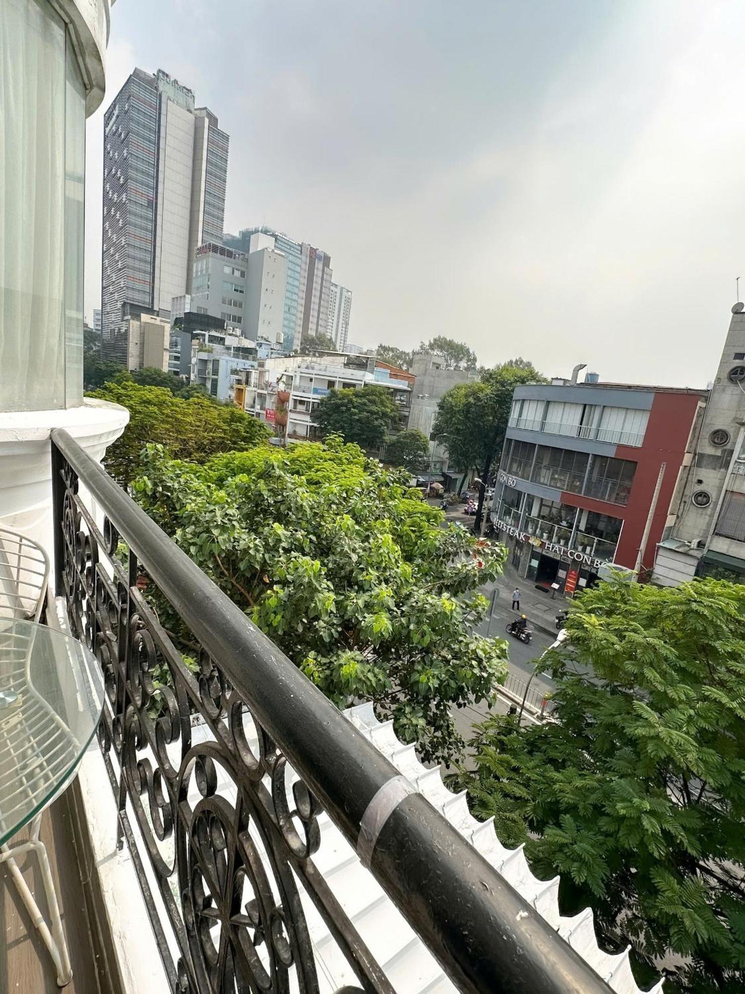 Saigon Sunset - 100m To Bui Vien Walking Street Ho Chi Minh City